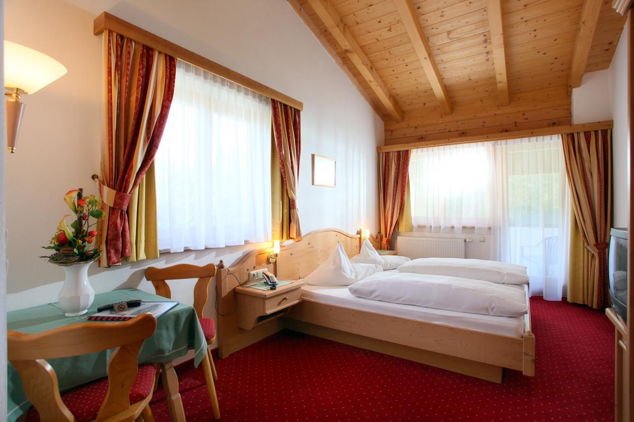 Alpenhotel Landhaus Kuechl Kirchberg in Tirol Eksteriør bilde