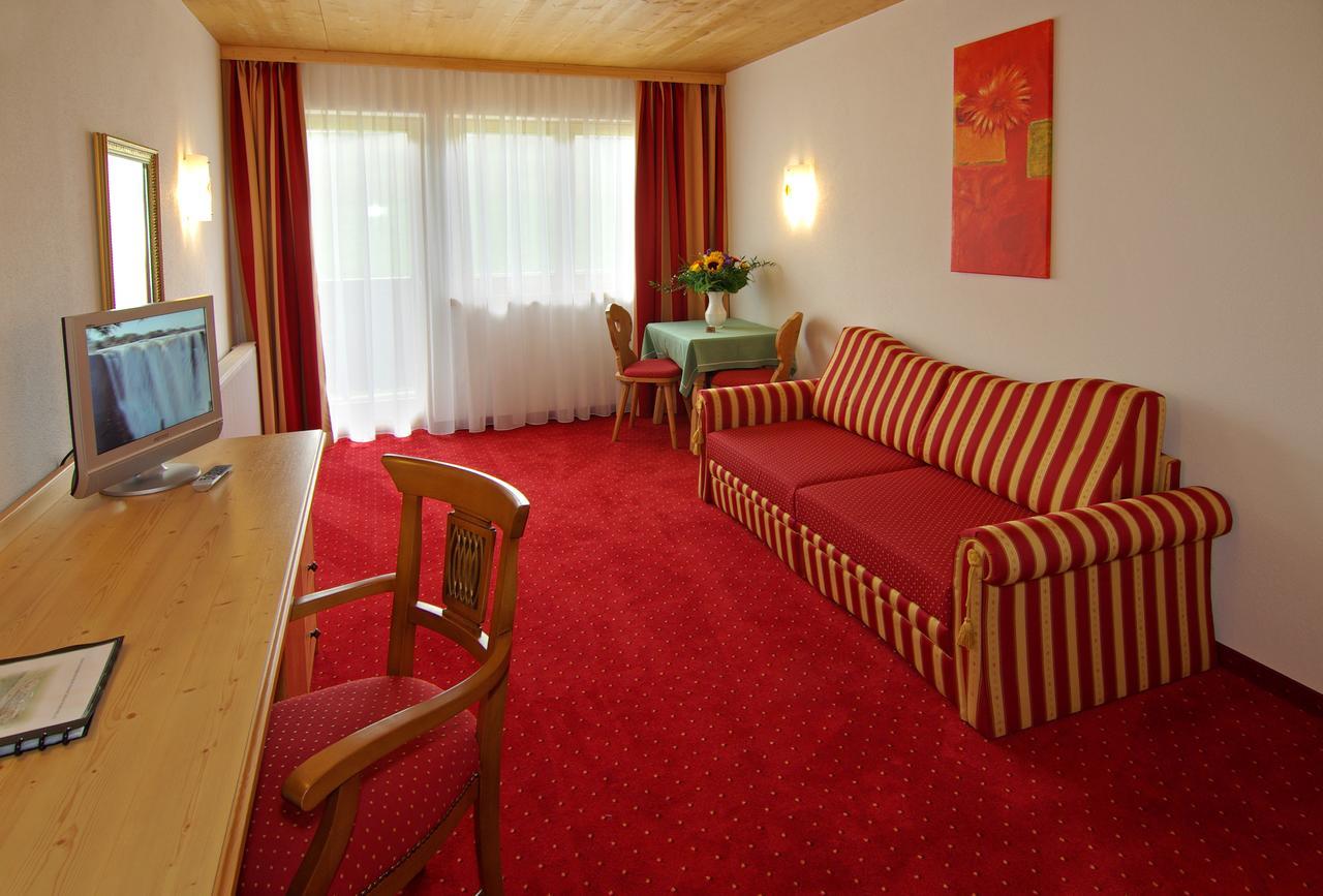 Alpenhotel Landhaus Kuechl Kirchberg in Tirol Eksteriør bilde